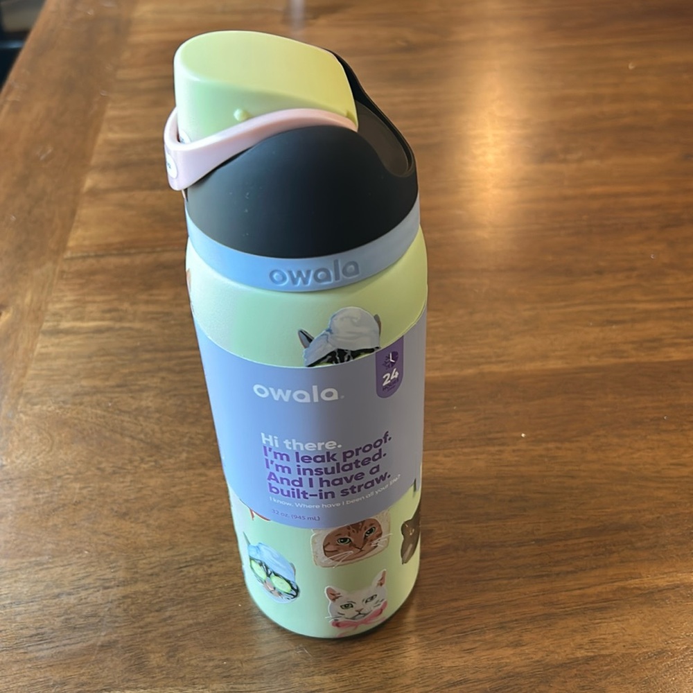 Cat Collage Owala Water bottle NWT